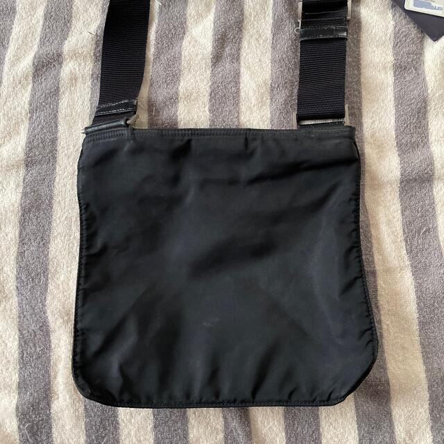 PRADA(プラダ)のプラダ　黒ショルダーバック メンズのバッグ(ショルダーバッグ)の商品写真
