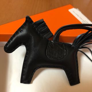 エルメス(Hermes)のエルメス ロデオ ソーブラック ロデオタッチ クロコ ケリー ピコタン バーキン(バッグチャーム)