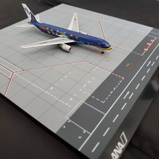 エーエヌエー(ゼンニッポンクウユ)(ANA(全日本空輸))の【新品未使用】全日空商事 ANA 1/400 模型台座のみ4枚セット(模型/プラモデル)