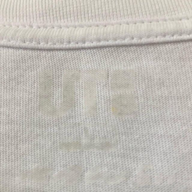 UNIQLO(ユニクロ)のユニクロ UT Tシャツ(白)カウズ　　Lサイズ メンズのトップス(Tシャツ/カットソー(半袖/袖なし))の商品写真