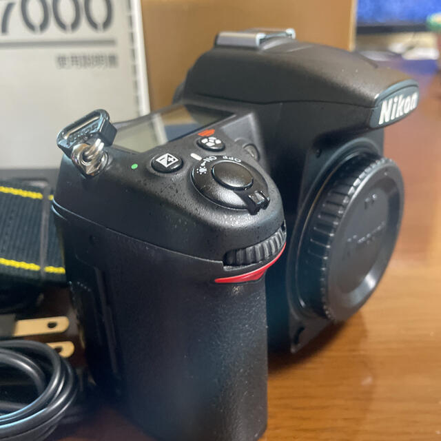 Nikon  DXフォーマットデジタル一眼レフカメラ D7000 6