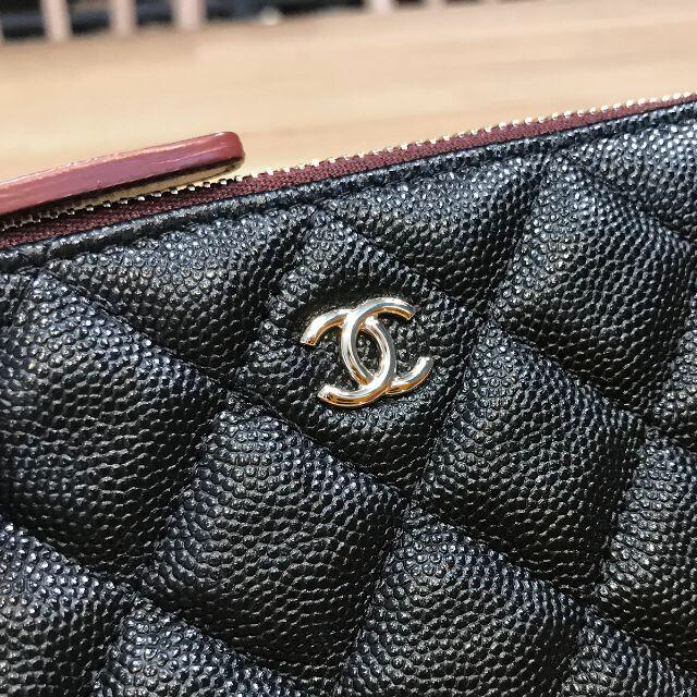 CHANEL(シャネル)の新品未使用 シャネル マトラッセ クラシック ミニ ポーチ グレインドカーフ レディースのファッション小物(ポーチ)の商品写真