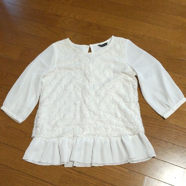 白×レース　M レディースのトップス(シャツ/ブラウス(半袖/袖なし))の商品写真