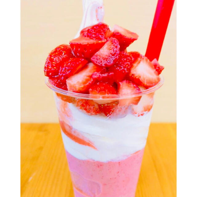 冷凍いちご　10キロ　瞬冷凍　北海道産 食品/飲料/酒の食品(フルーツ)の商品写真