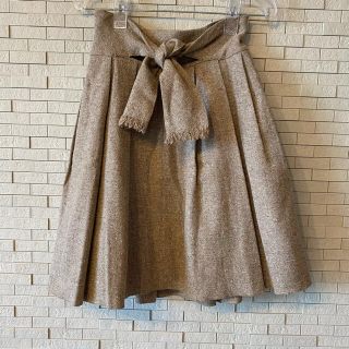 フォクシー(FOXEY)の【美品】FOXEY フォクシー シルク100％ フレアスカート 38size(ひざ丈スカート)