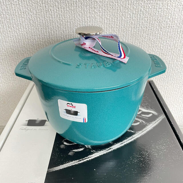 STAUB(ストウブ)の新品　Staub ストウブ 16cm ラ・ココット de GOHAN  ミント インテリア/住まい/日用品のキッチン/食器(鍋/フライパン)の商品写真