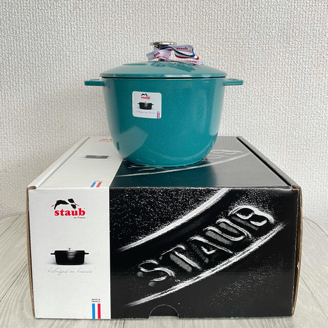 STAUB(ストウブ)の新品　Staub ストウブ 16cm ラ・ココット de GOHAN  ミント インテリア/住まい/日用品のキッチン/食器(鍋/フライパン)の商品写真