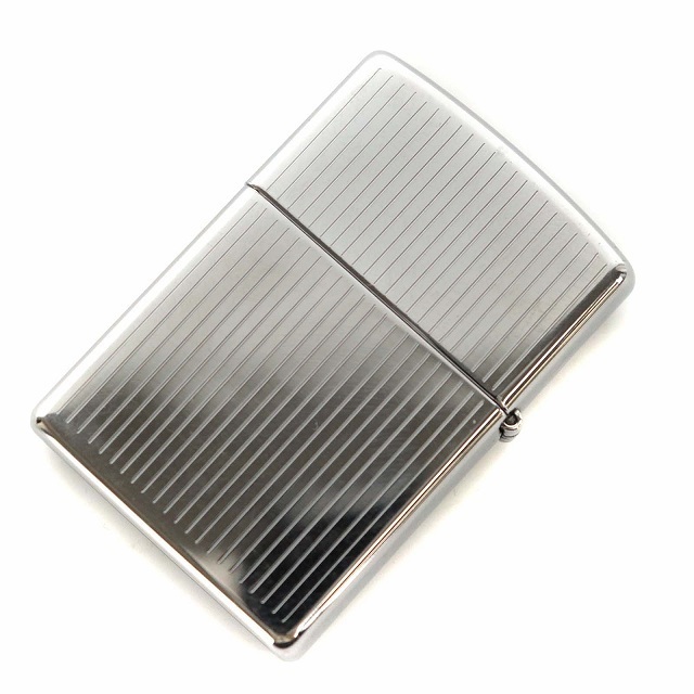 Supreme(シュプリーム)のシュプリーム Zippo Silver ジッポライター BOXロゴ シルバー色 エンタメ/ホビーのコレクション(その他)の商品写真