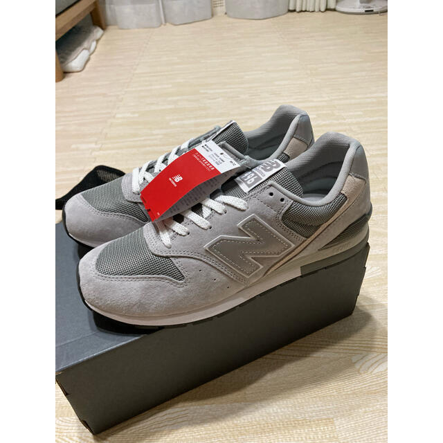 New Balance(ニューバランス)のニューバランス cm996bg グレー 27cm 未使用 タグ付 メンズの靴/シューズ(スニーカー)の商品写真