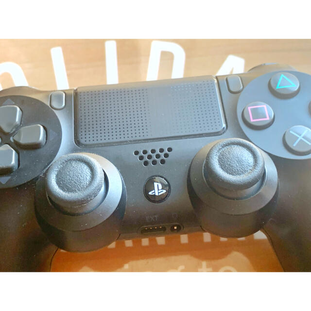 PlayStation4(プレイステーション4)のPS4コントローラ純正後期型 SONY純正品 クーポンで4000円 エンタメ/ホビーのゲームソフト/ゲーム機本体(その他)の商品写真