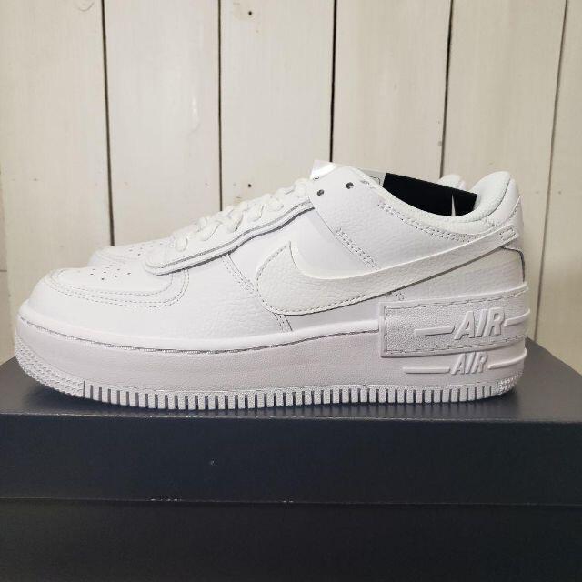 NIKE(ナイキ)のナイキ AIR FORCE 1　エアフォース 1 シャドウ ホワイト　厚底 レディースの靴/シューズ(スニーカー)の商品写真