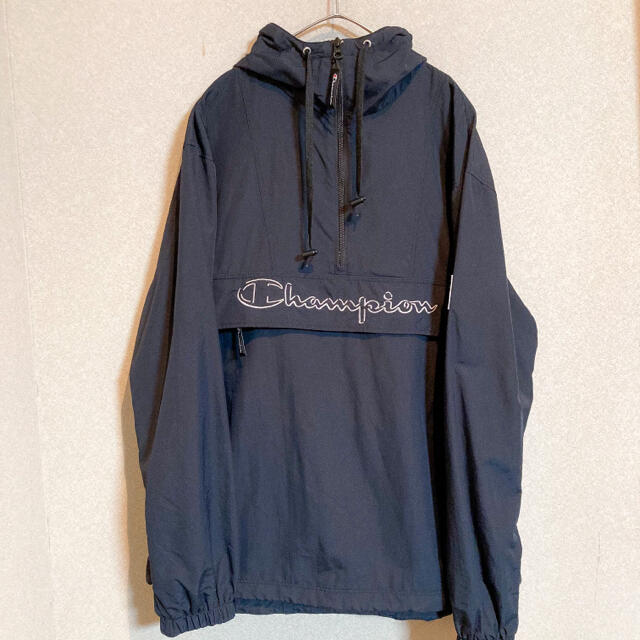 Champion(チャンピオン)の【美品】 チャンピオン ハーフジップ アウター パーカー 黒 L メンズのジャケット/アウター(マウンテンパーカー)の商品写真