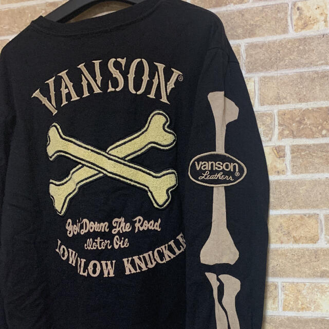 VANSON(バンソン)のVANSON ロンT  Lサイズ　美品　MENS 刺繍ロゴ メンズのトップス(Tシャツ/カットソー(七分/長袖))の商品写真