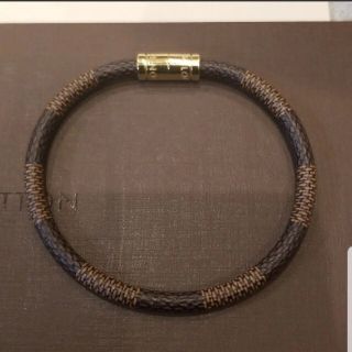 ルイヴィトン(LOUIS VUITTON)のルイヴィトン　　ブレスレット　キープイット　ブラウン　ゴールド(ブレスレット)