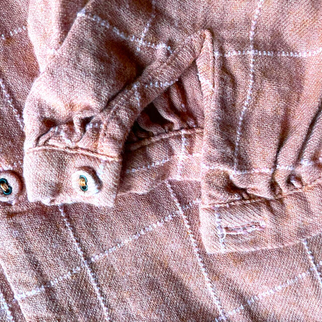 l'atelier du savon(アトリエドゥサボン)のアトリエドゥサボン　丸襟シャツ　格子柄　スモークピンク レディースのトップス(シャツ/ブラウス(長袖/七分))の商品写真