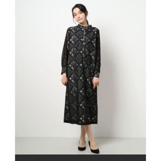 アメリヴィンテージ(Ameri VINTAGE)のGEOMETRIC FLOWER LACE DRESS(ロングワンピース/マキシワンピース)