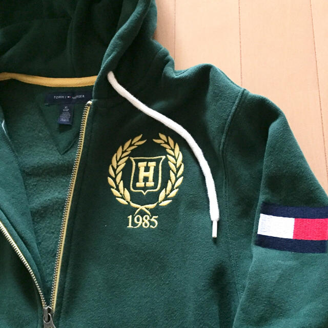 TOMMY HILFIGER(トミーヒルフィガー)の《トミーヒルフィガー》スウェットパーカー メンズのトップス(パーカー)の商品写真