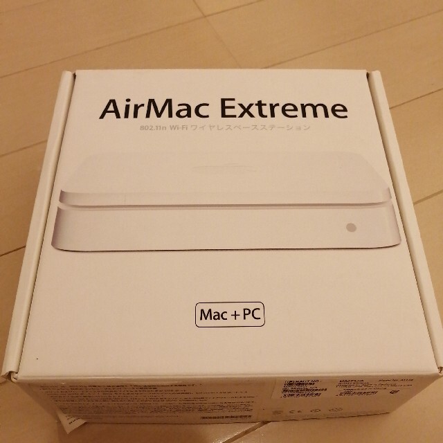 Apple(アップル)のAirMac Extreme MA073J/A A1143 スマホ/家電/カメラのPC/タブレット(PC周辺機器)の商品写真