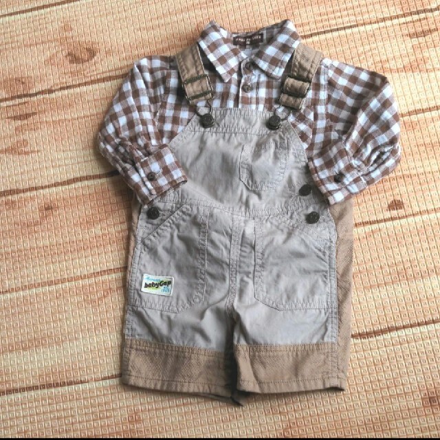 babyGAP(ベビーギャップ)のサロペット70 キッズ/ベビー/マタニティのベビー服(~85cm)(パンツ)の商品写真