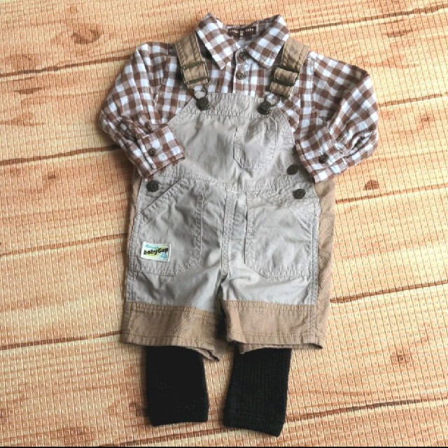 babyGAP(ベビーギャップ)のサロペット70 キッズ/ベビー/マタニティのベビー服(~85cm)(パンツ)の商品写真