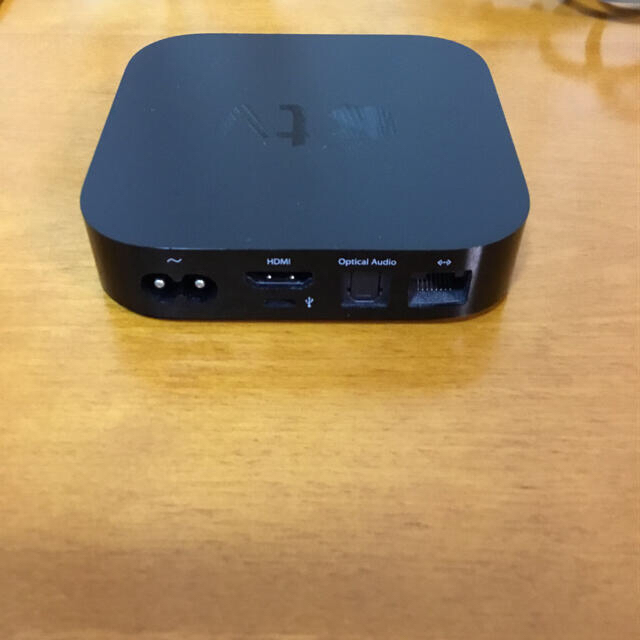 Apple(アップル)のApple TV 第２世代 MC572J/A A1378 スマホ/家電/カメラのテレビ/映像機器(テレビ)の商品写真