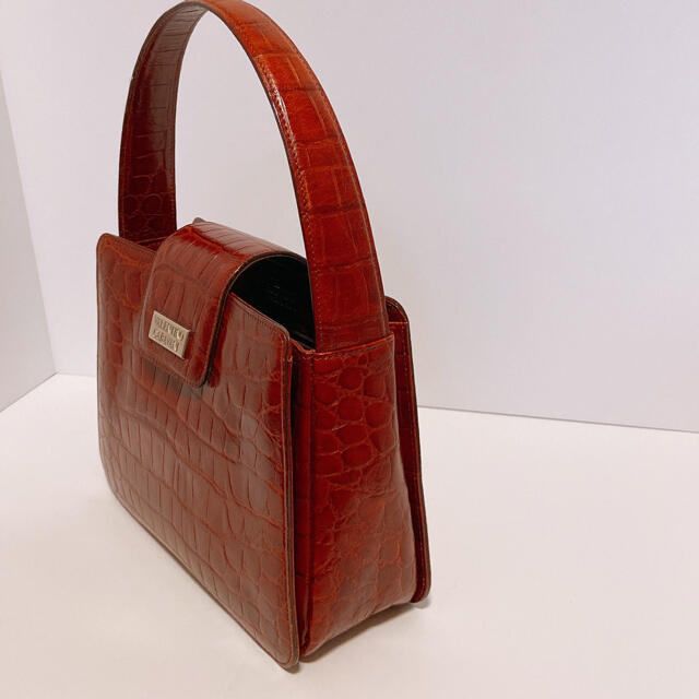 valentino garavani(ヴァレンティノガラヴァーニ)のVALENTINO GARAVANIヴァレンティノガラヴァーニハンドバッグ レディースのバッグ(ハンドバッグ)の商品写真