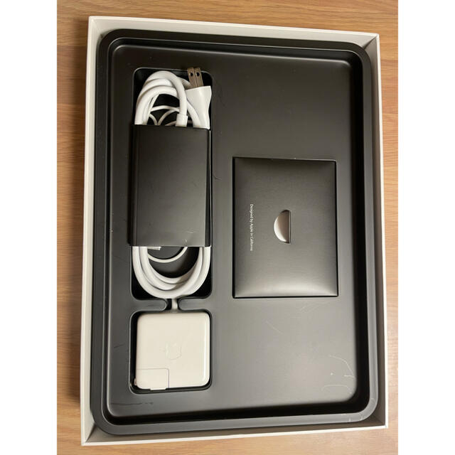 APPLE MacBook Air MQD32J/A Core i5 8,192 2