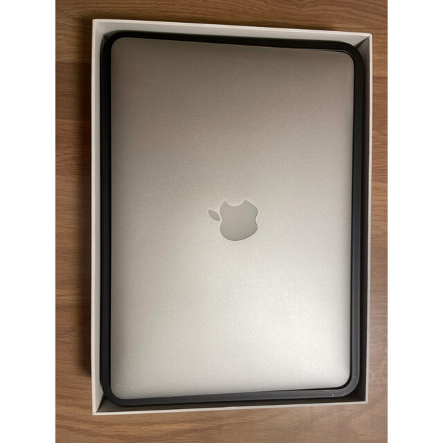 Appleシリーズ名APPLE MacBook Air MQD32J/A Core i5 8,192