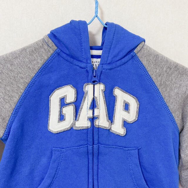 babyGAP(ベビーギャップ)の❤️セール❤️babyGAP パーカー 80 ブルー キッズ/ベビー/マタニティのベビー服(~85cm)(トレーナー)の商品写真