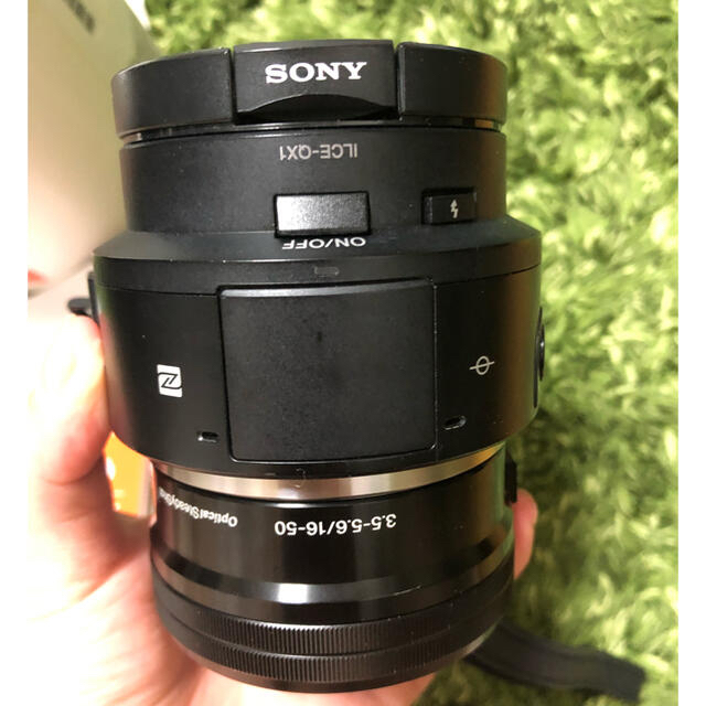 SONY(ソニー)のSONY レンズスタイルカメラ α ILCE-QX1 ILCE-QX1L スマホ/家電/カメラのカメラ(ミラーレス一眼)の商品写真