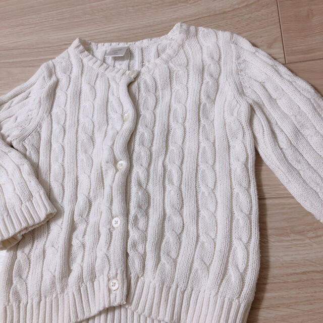 babyGAP(ベビーギャップ)のbabygap ニット カーディガン 80 キッズ/ベビー/マタニティのベビー服(~85cm)(カーディガン/ボレロ)の商品写真