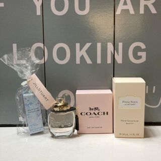 ジルスチュアート(JILLSTUART)のコーチ　香水　オードパルファム　ジルスチュアート　サムシングピュアブルー　リップ(香水(女性用))