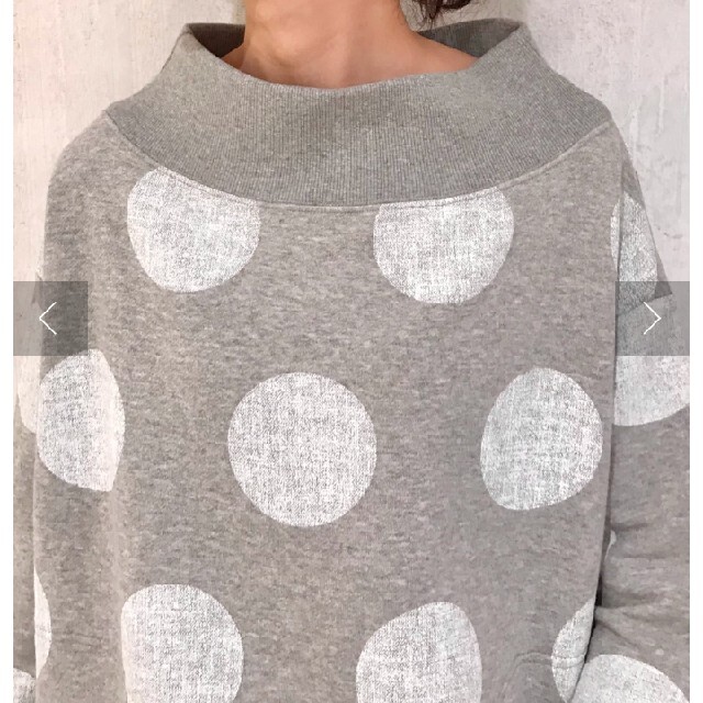 新品 ビアズリー ドットプリント 変形トレーナー | conceitopilatesbh.com