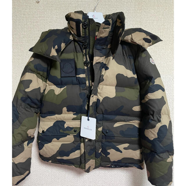 MONCLER(モンクレール)の激レア！　モンクレール　カモフラージュ　ウールコットンダウンジャケット メンズのジャケット/アウター(ダウンジャケット)の商品写真