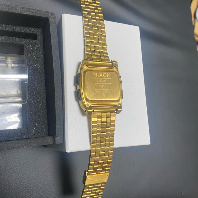 NIXON(ニクソン)のNIXON BASE ALLGOLD A1107502 腕時計 メンズの時計(腕時計(デジタル))の商品写真