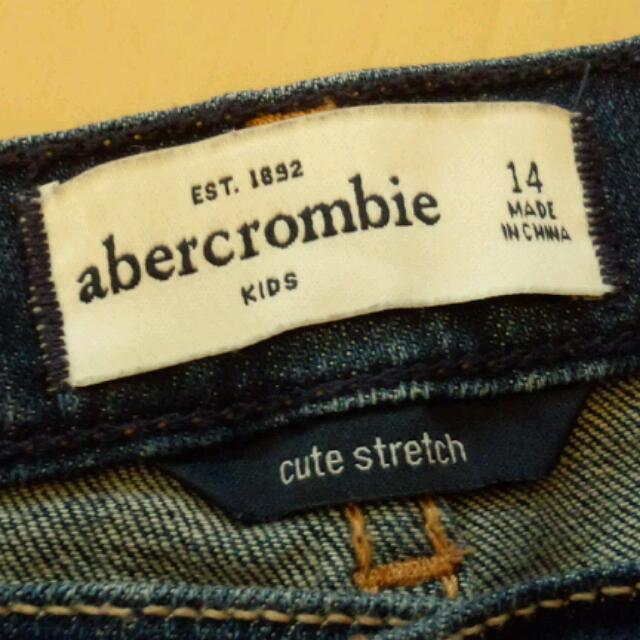 Abercrombie&Fitch(アバクロンビーアンドフィッチ)のアバクロ デニムショーパンXS相当 レディースのパンツ(ショートパンツ)の商品写真