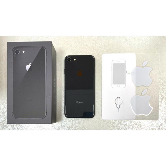 Apple(アップル)の極美品 iPhone8 64G スペースグレー Apple Lightning スマホ/家電/カメラのスマートフォン/携帯電話(スマートフォン本体)の商品写真