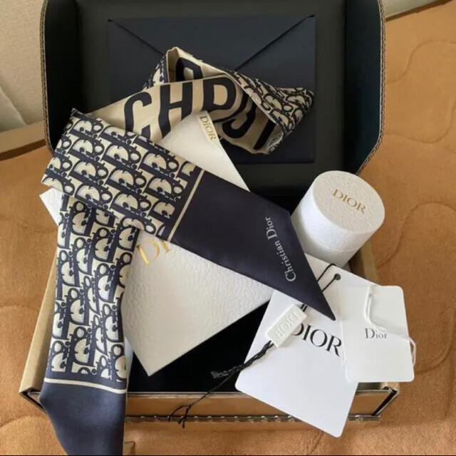 Christian Dior(クリスチャンディオール)の【美品】ディオール　ミッツァ　スカーフ レディースのファッション小物(バンダナ/スカーフ)の商品写真