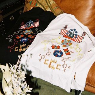 シュプリーム(Supreme)のハングオーバーズフリークスストアコラボロンT 旧ロゴ　白サイズLサイズ(Tシャツ/カットソー(七分/長袖))