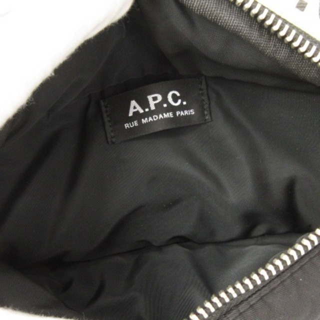 A.P.C. ボディバッグ バナナリピート バルトバッグ ロゴ 黒 ブラック 鞄 4