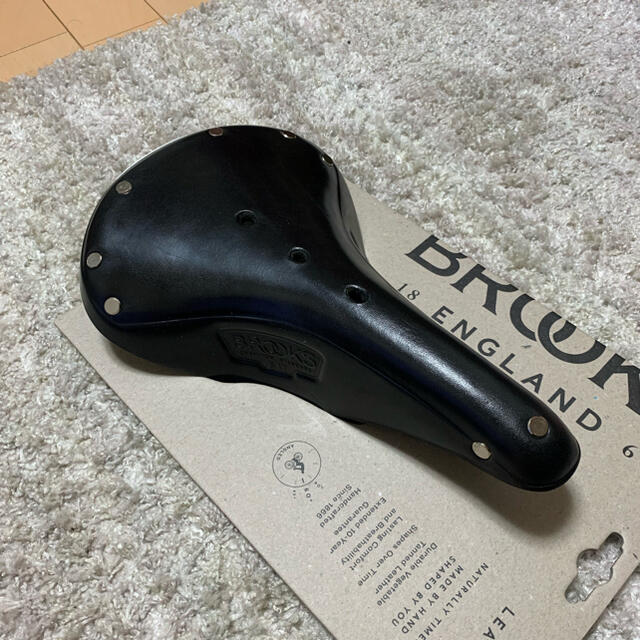 Brooks(ブルックス)のBROOKS ブルックス　B17 スタンダード　ブラック スポーツ/アウトドアの自転車(パーツ)の商品写真