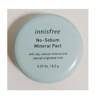 イニスフリー(Innisfree)の【新品】イニスフリー ミネラルパクト 8.5g(フェイスパウダー)