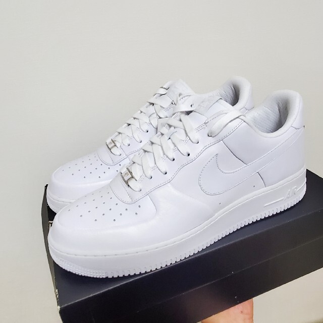 NIKE AIR FORCE 1 SUPREME 07 25th US11