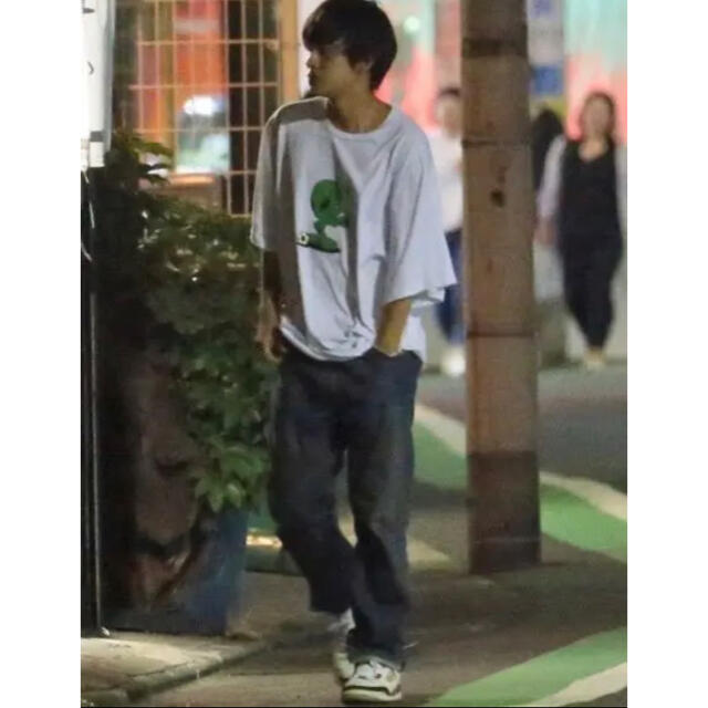 【北村匠海】gosharubchinskiy エイリアン Tシャツ