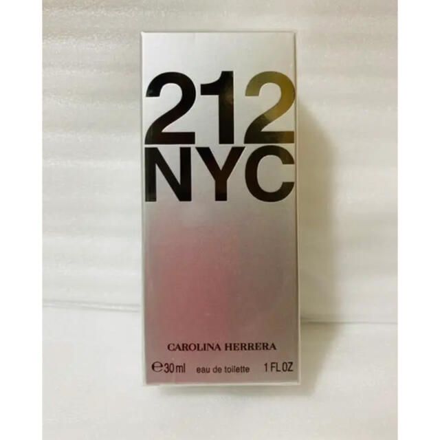 CAROLINA HERRERA(キャロライナヘレナ)の【新品・未開封】キャロライナヘレラ 212 オードトワレ 30ml コスメ/美容の香水(ユニセックス)の商品写真