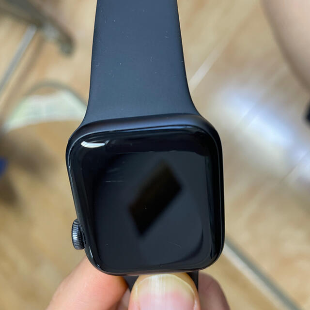 Apple Watch SE 40mm バッテリー97%