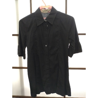バーバリー(BURBERRY)のバーバリーレディースシャツ(黒)(シャツ/ブラウス(半袖/袖なし))