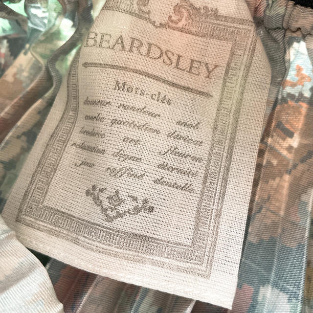 BEARDSLEY(ビアズリー)の美品　花柄プリーツスカート　BEARDSLEY レディースのスカート(ロングスカート)の商品写真