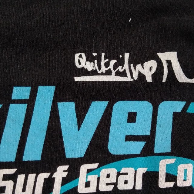 QUIKSILVER(クイックシルバー)の未使用に近い！QUIKSILVER ロングスリーブ　size S メンズのトップス(Tシャツ/カットソー(半袖/袖なし))の商品写真