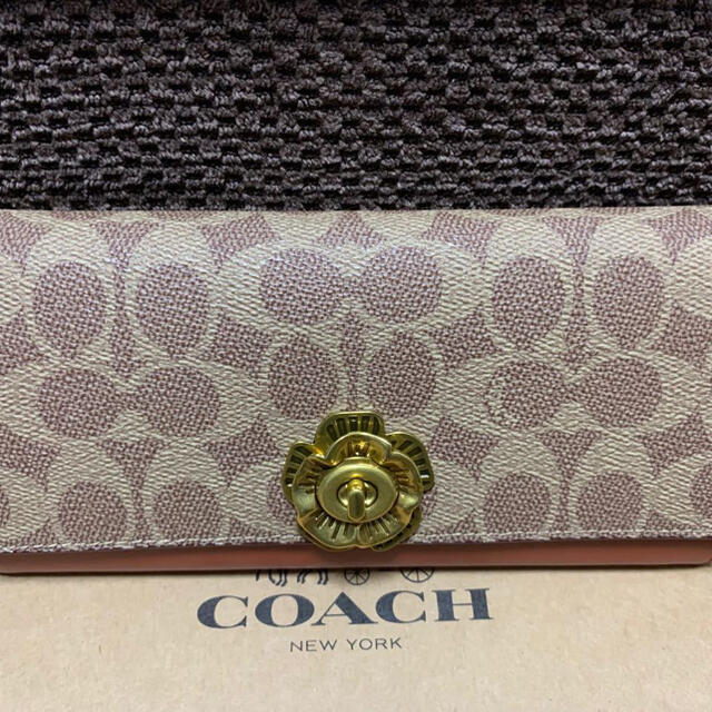 新品　COACH コーチエンベロープ シグネチャーディーローズターンロック長財布